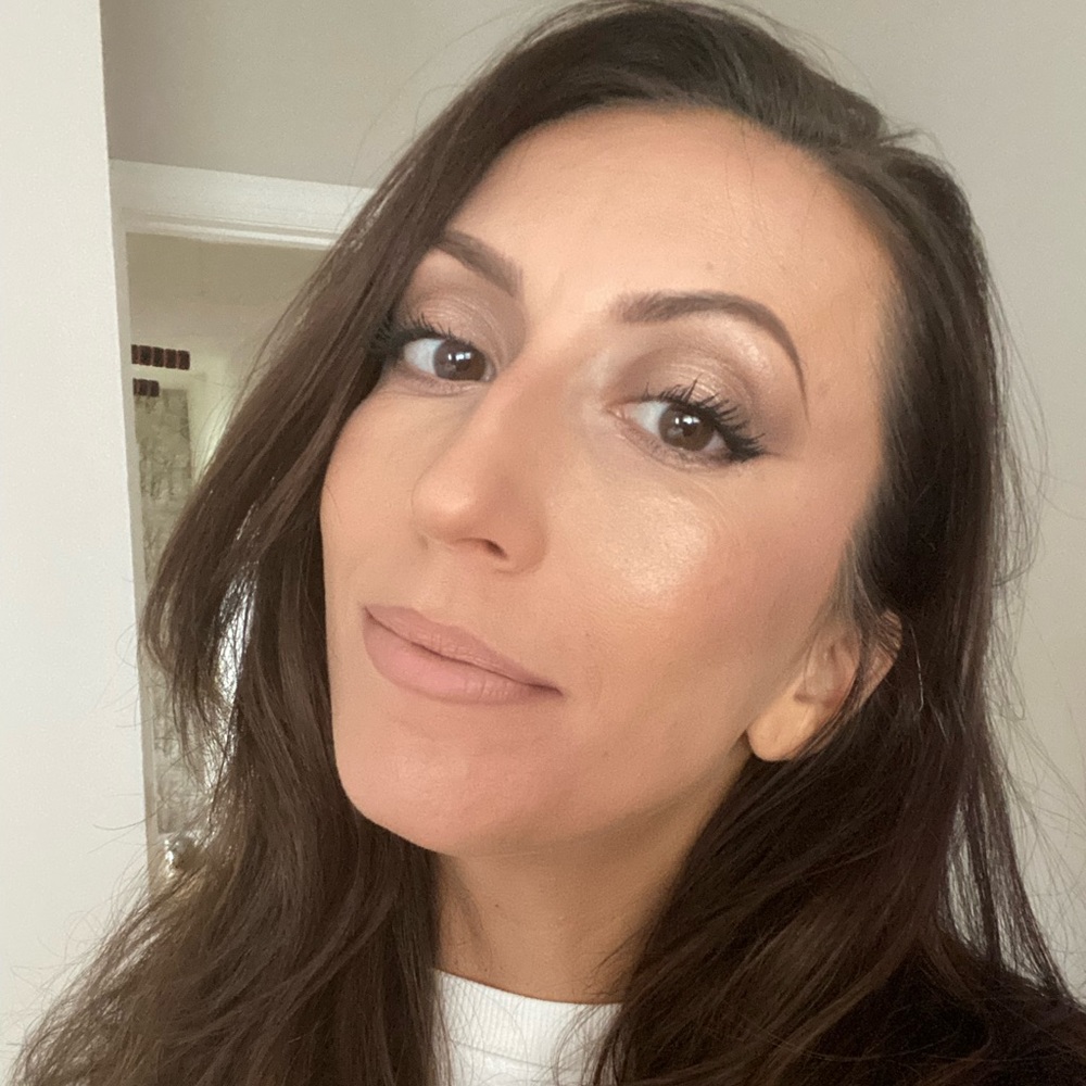 Meet your Posher, Helen